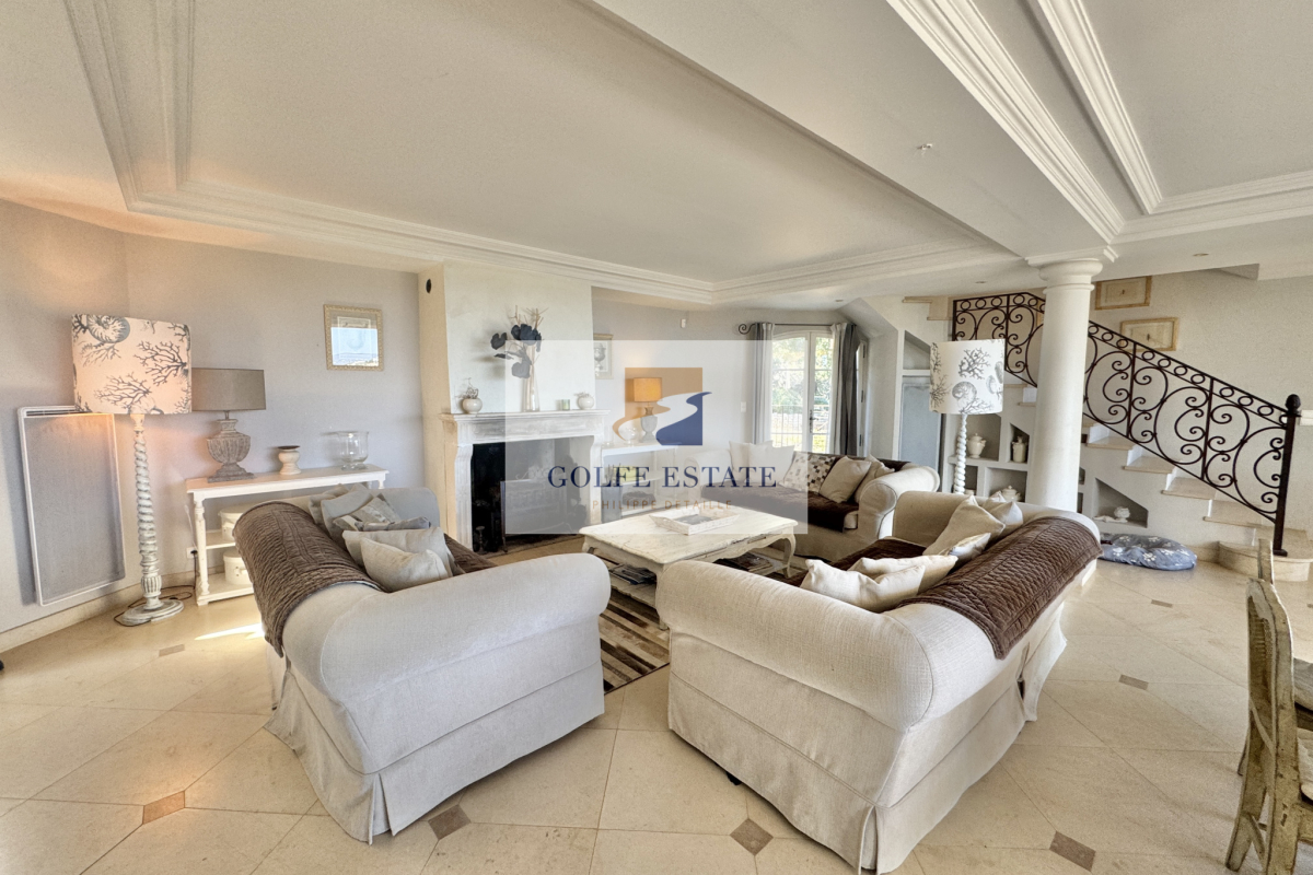 Luxury House for sale in Cavalaire-sur-Mer, 2 250 000 €, Photo 6