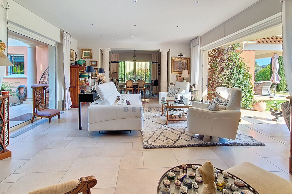 Maison de luxe à vendre à Saint-Raphaël, 1 290 000 €, Photo 7