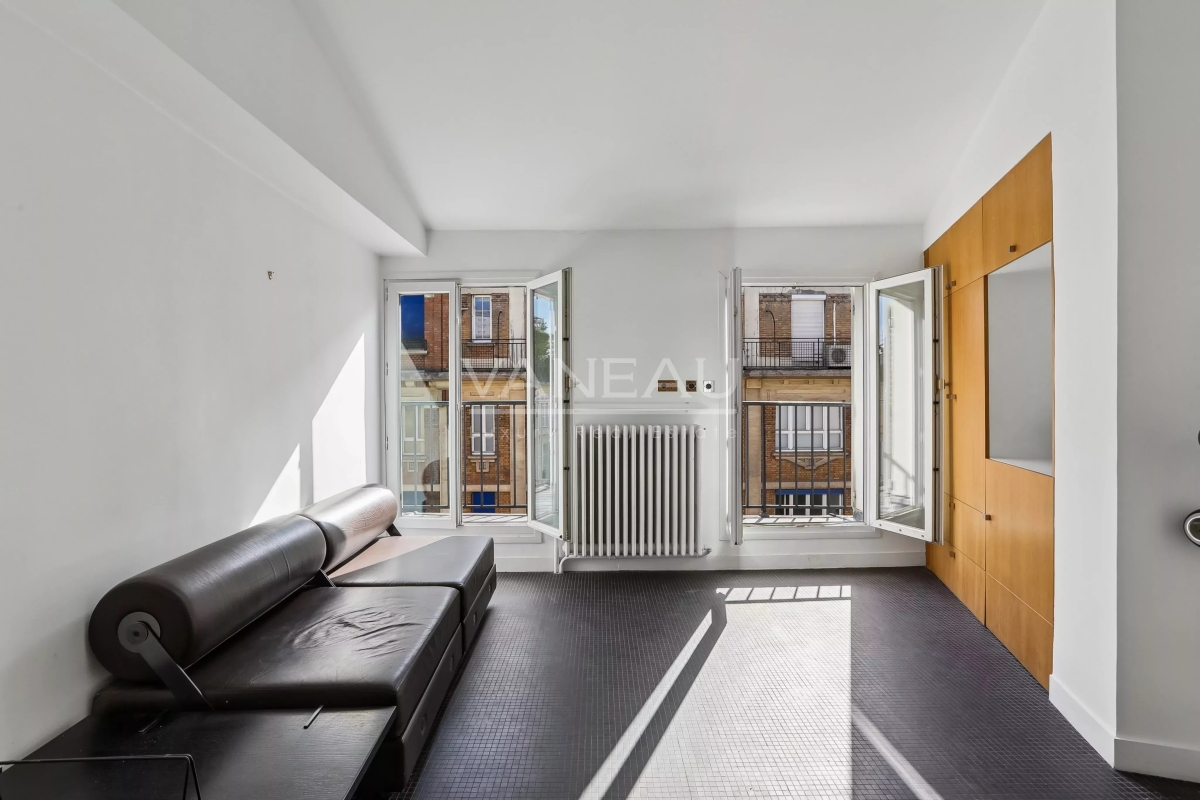 Luxury Apartment for sale in Paris 6Ème, 420 000 €, Photo 1
