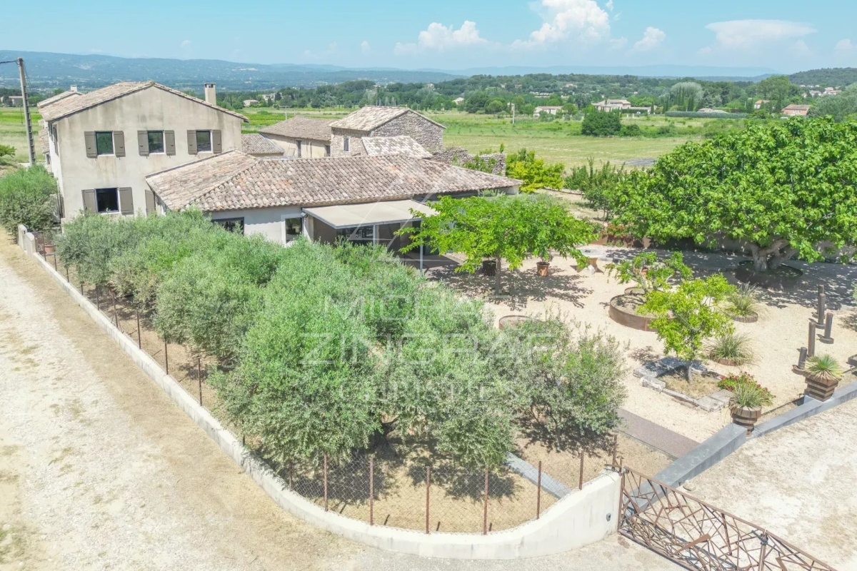 Maison de luxe à vendre à Oppède, 995 000 €, Photo 1