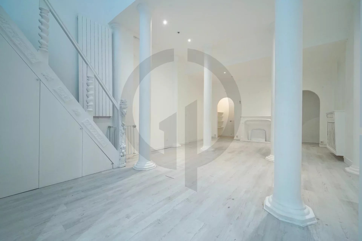 Maison de luxe à vendre à Paris 8Ème, 1 250 000 €, Photo 1