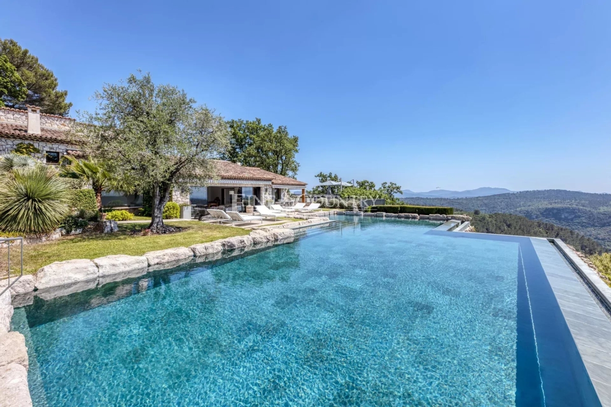 Maison de luxe à vendre à Saint-Cézaire-sur-Siagne, 2 950 000 €, Photo 2