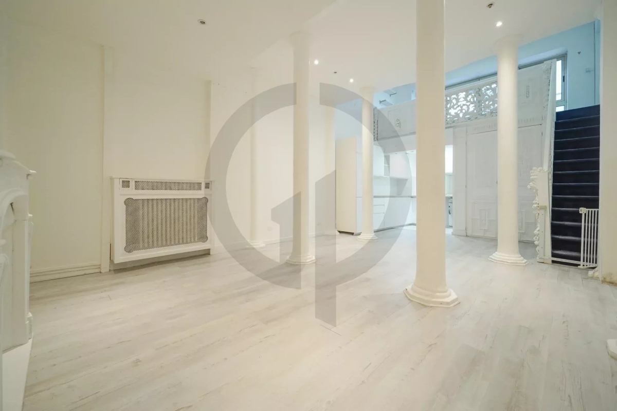 Maison de luxe à vendre à Paris 8Ème, 1 250 000 €, Photo 2