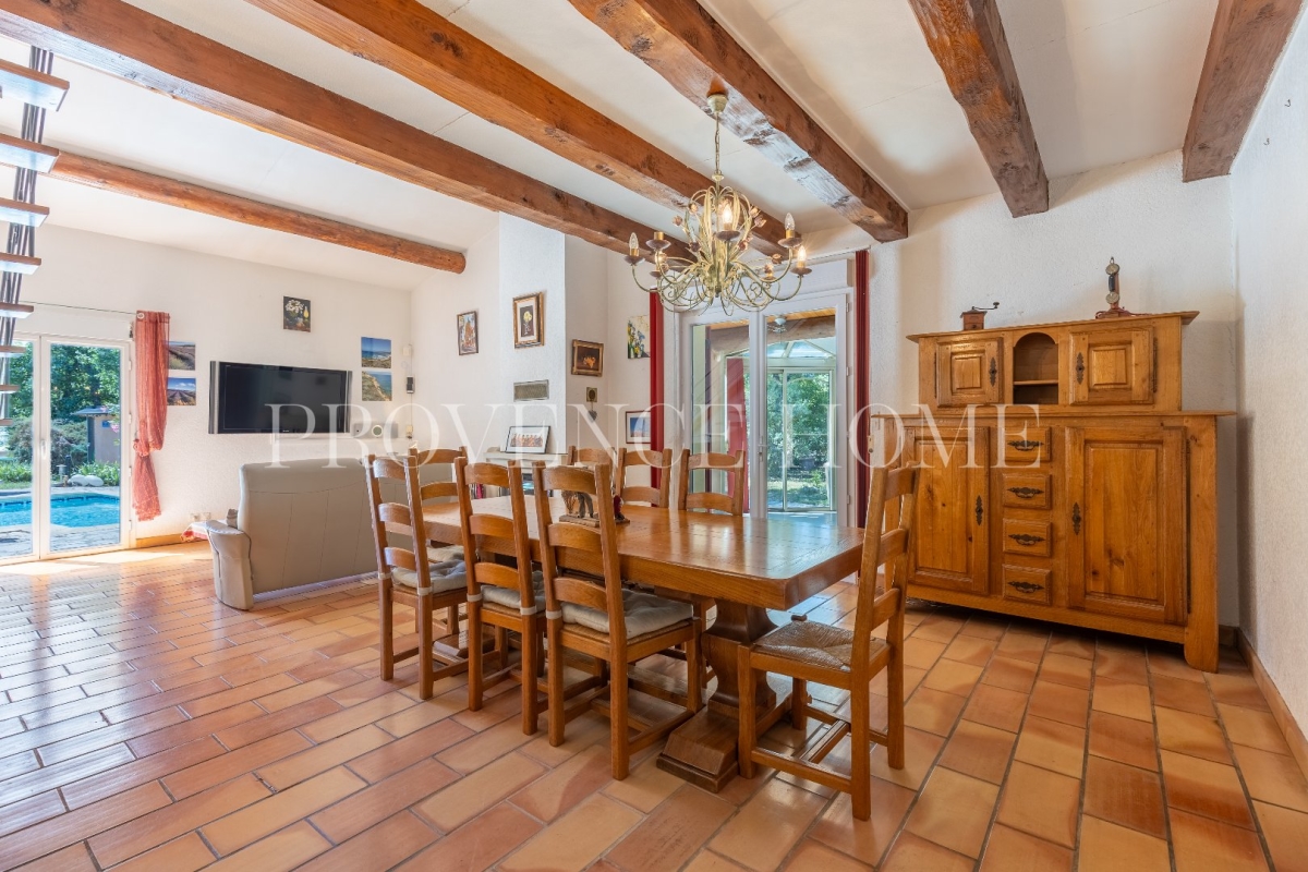Maison de luxe à vendre à Saint Saturnin les Apt, 510 000 €, Photo 3