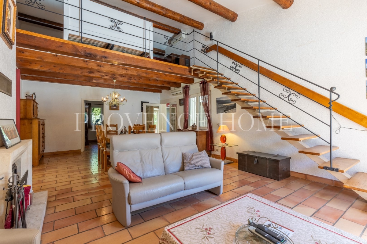 Maison de luxe à vendre à Saint Saturnin les Apt, 510 000 €, Photo 4