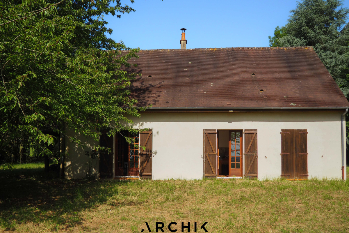 Maison de luxe à vendre à Corbon, 240 000 €, Photo 1