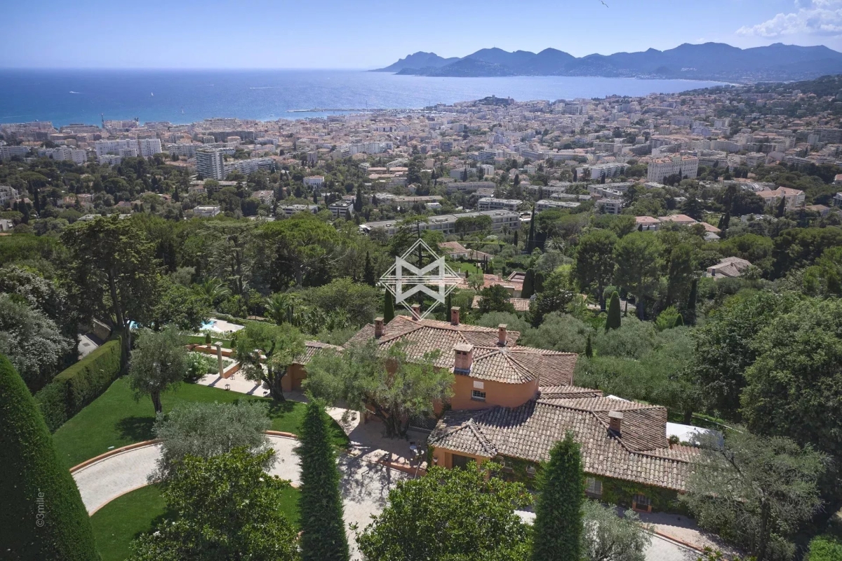 Maison de luxe à vendre à Cannes, 28 500 000 €, Photo 1