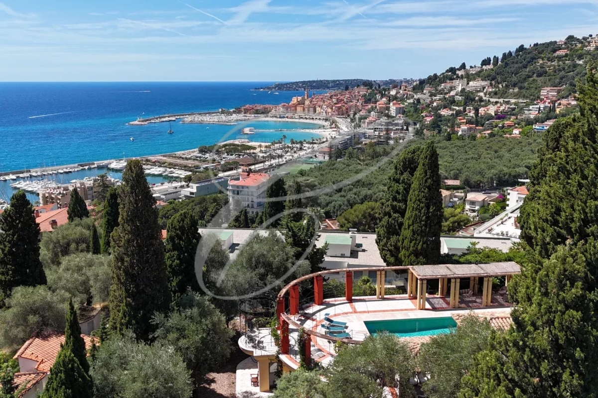 Maison de luxe à vendre à Menton, 11 500 000 €, Photo 1