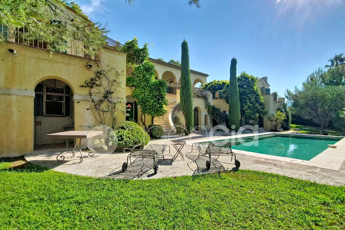 Luxury House for sale in Carros, 1 332 000 €, Photo 4