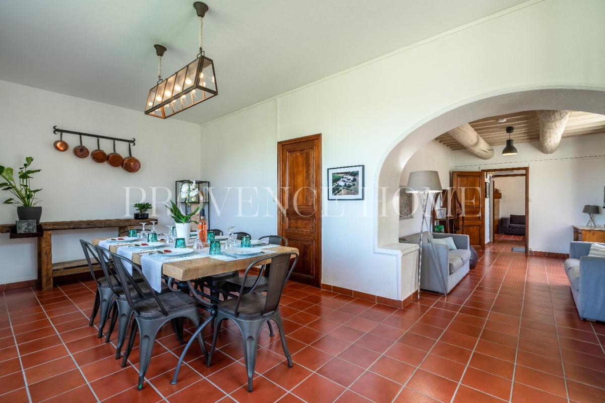 Maison de luxe à vendre à Maubec, 1 570 000 €, Photo 5