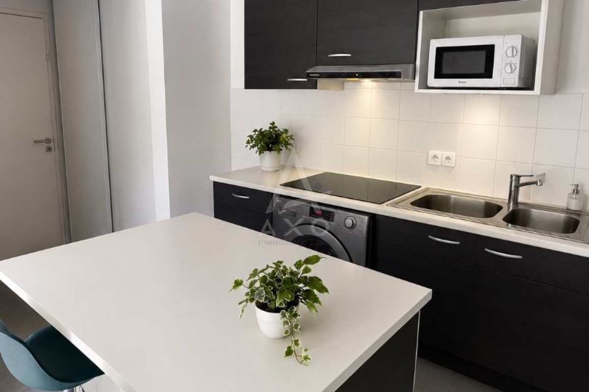 Appartement de luxe à vendre à Pessac, 265 000 €, Photo 2