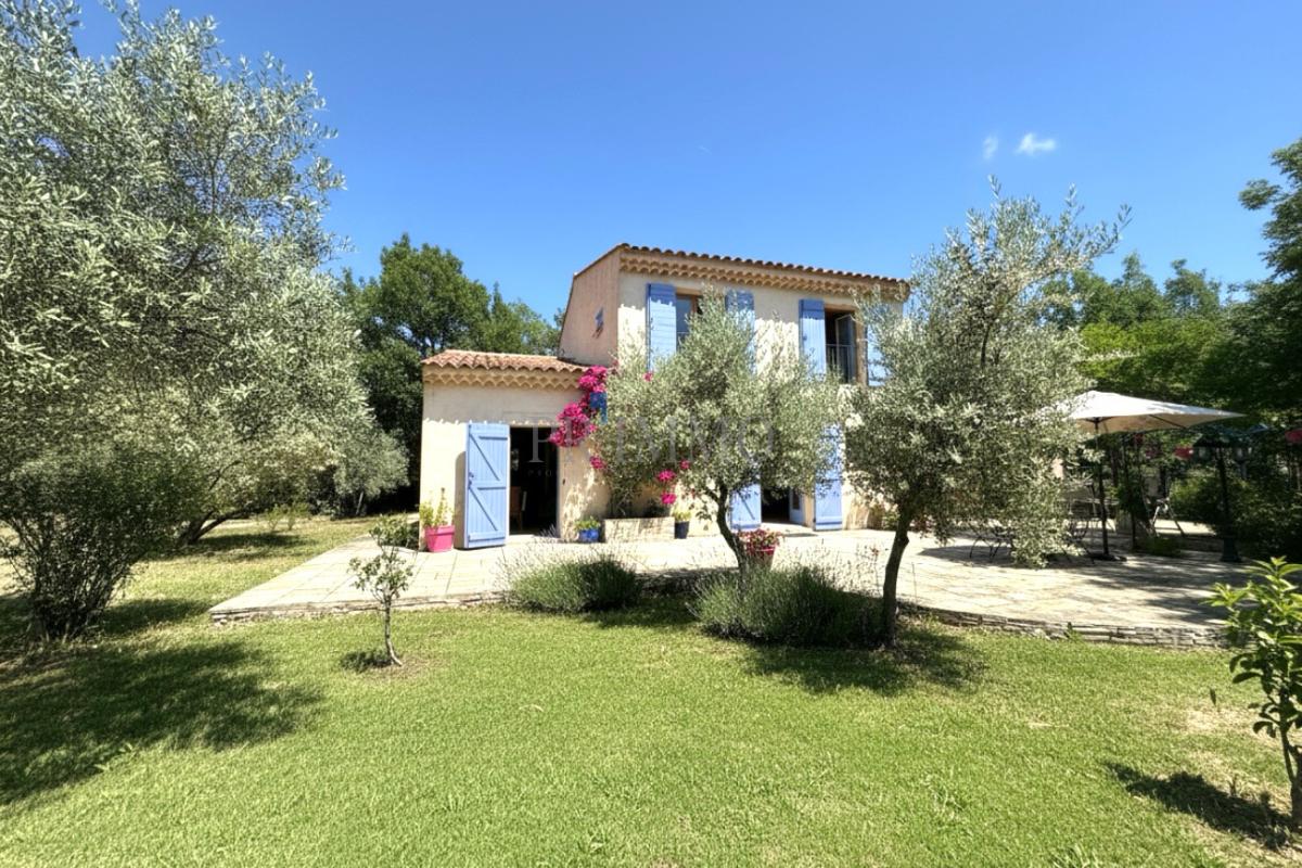 Luxury House for sale in Châteaudouble, 500 000 €, Photo 1