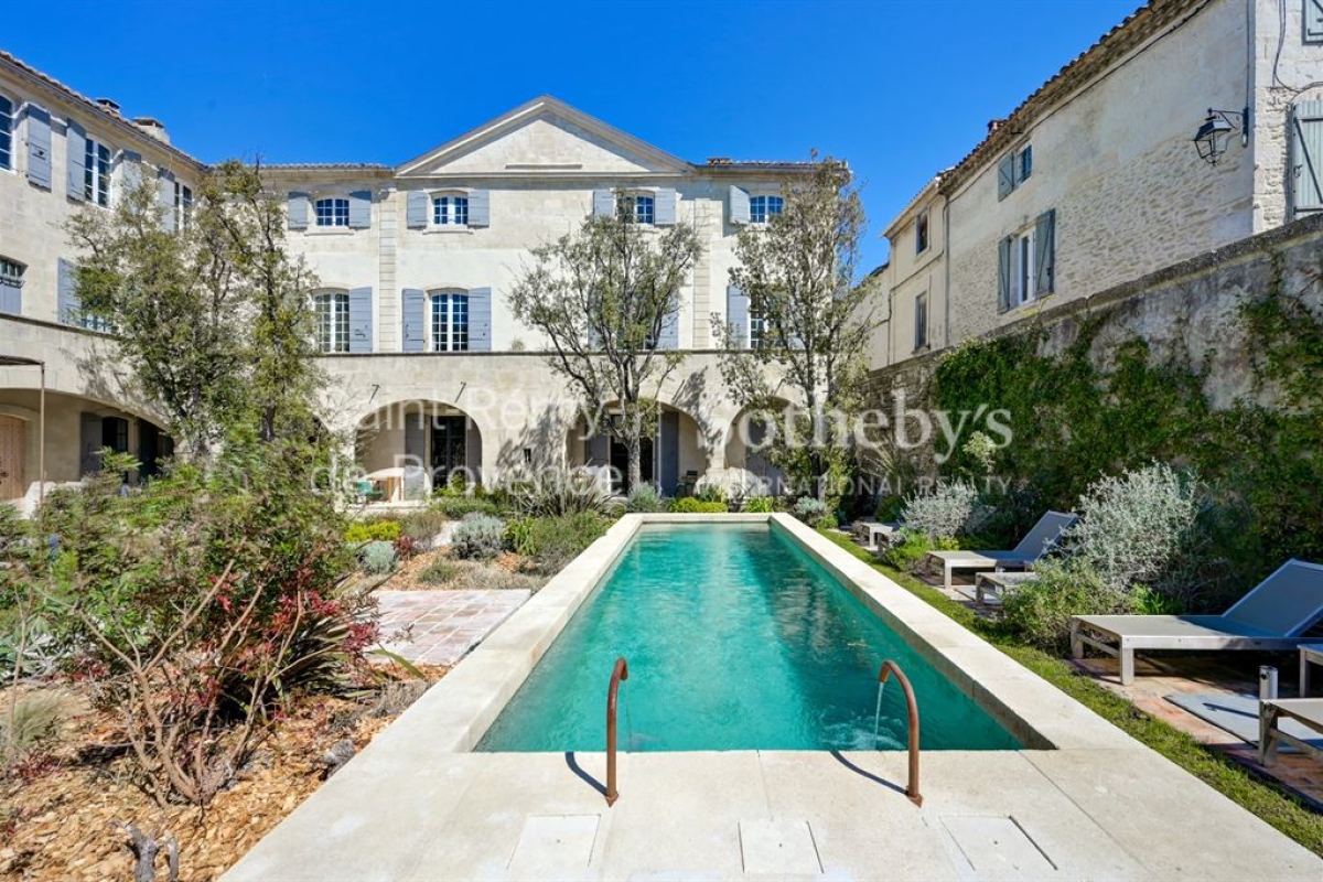 Luxury House for sale in Saint-Rémy-de-Provence, 4 400 000 €, Photo 1