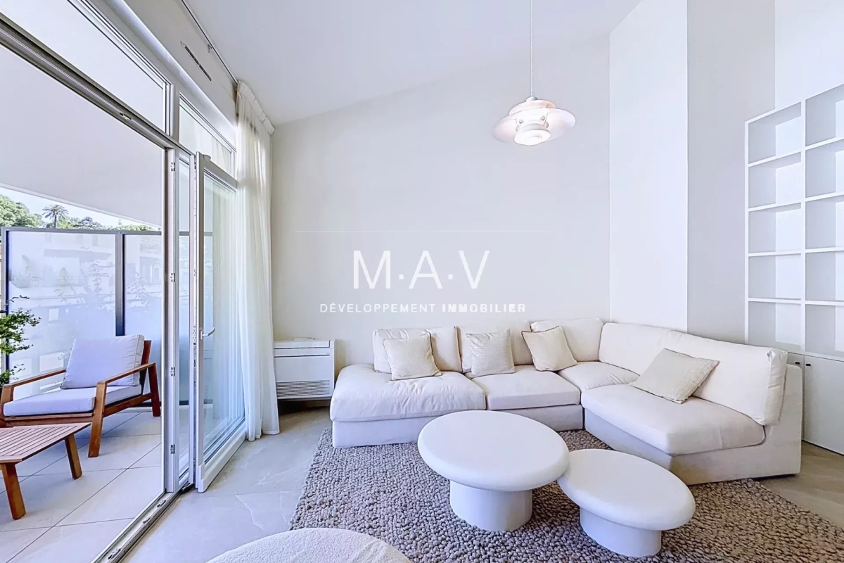 Luxury Apartment for sale in Nice, 910 000 €, Photo 3