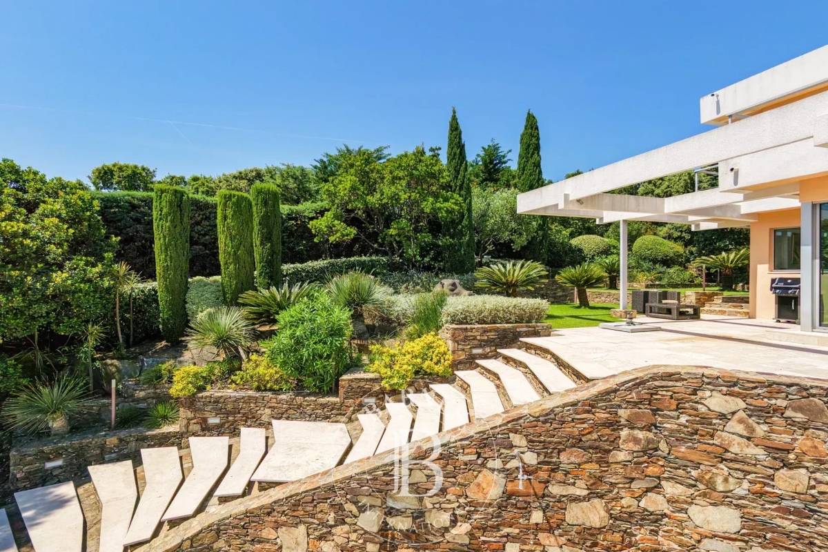 Luxury House for sale in Grimaud, 5 750 000 €, Photo 5