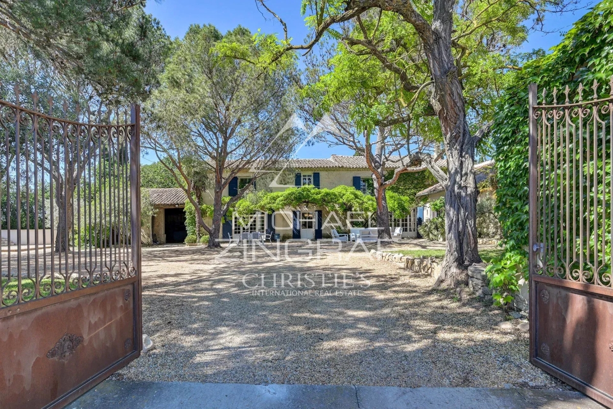 Luxury House for sale in Alleins, 1 530 000 €, Photo 1