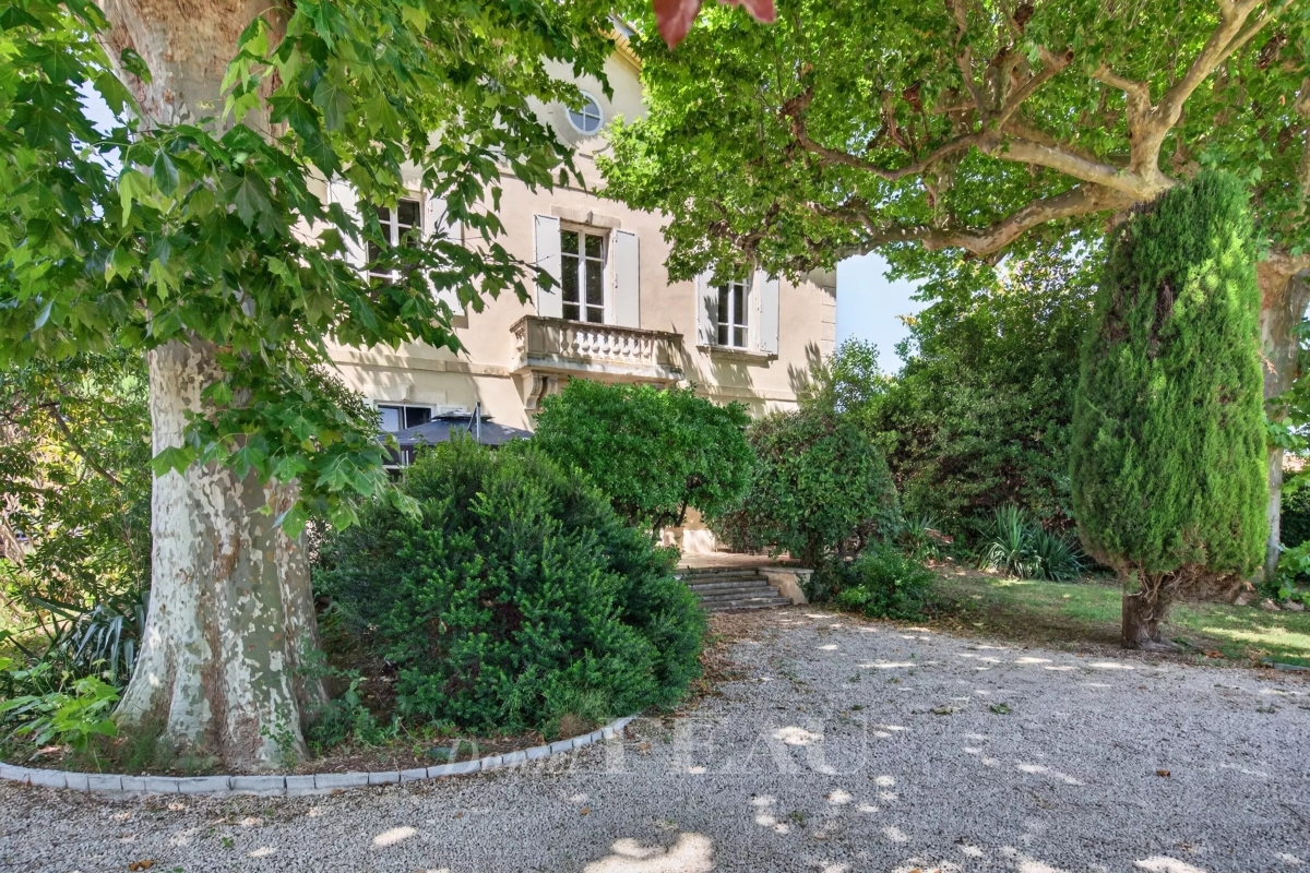 Luxury House for sale in Graveson, 1 272 000 €, Photo 3