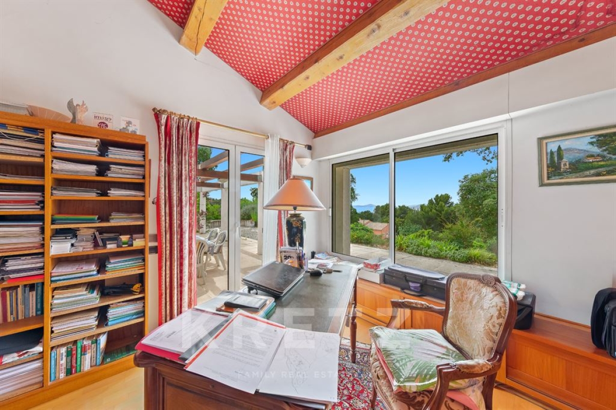 Luxury House for sale in Le Pradet, 820 000 €, Photo 5