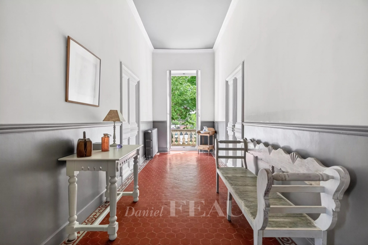 Luxury House for sale in Graveson, 1 272 000 €, Photo 5