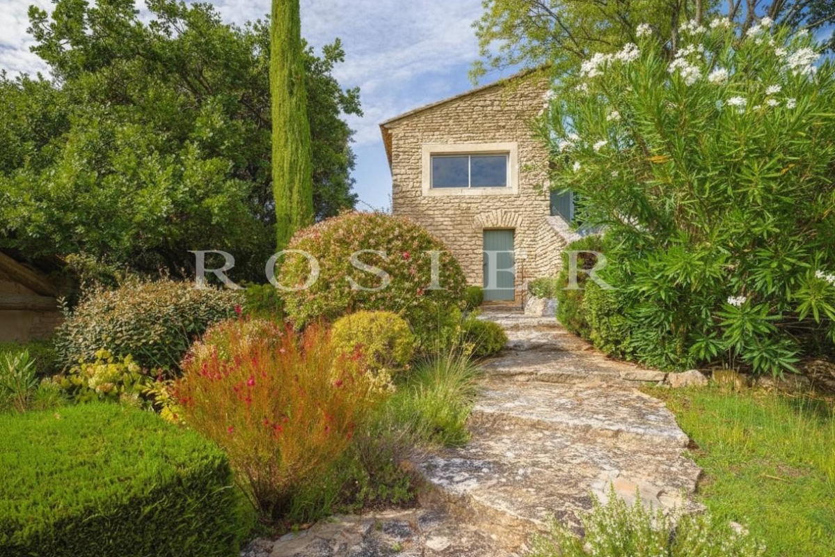 Luxury House for sale in Gordes, 1 800 000 €, Photo 3