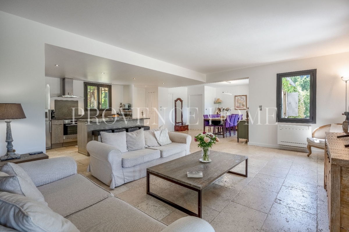 Maison de luxe à vendre à Robion, 740 000 €, Photo 5