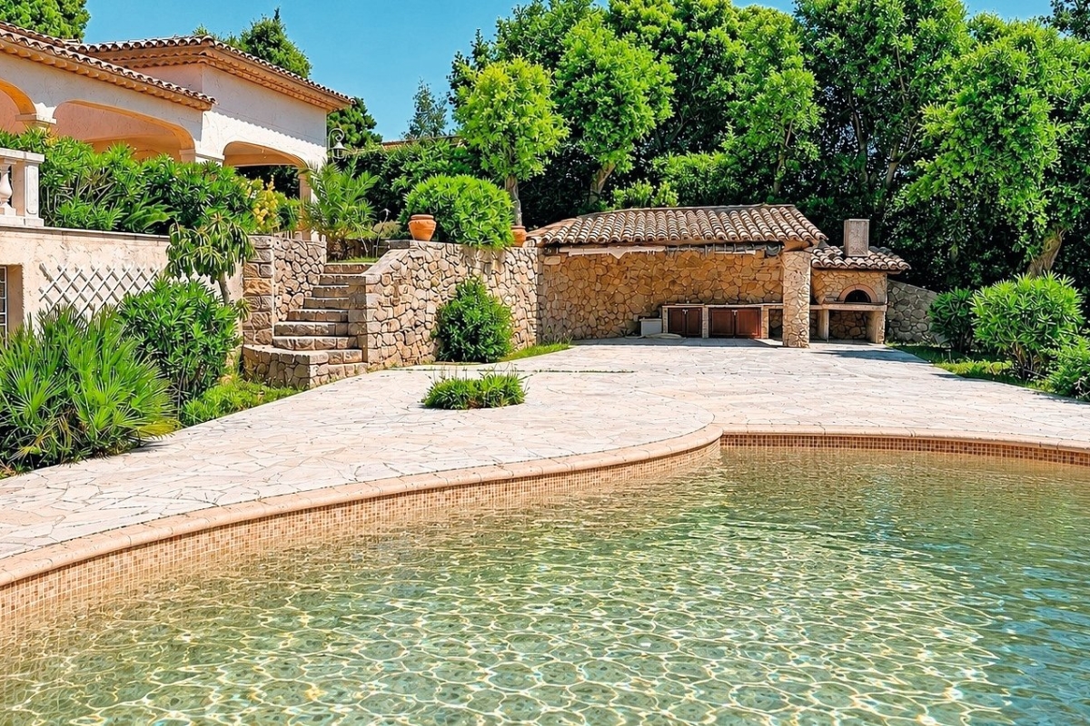 Maison de luxe à vendre à Les Adrets de l'Esterel, 995 000 €, Photo 1