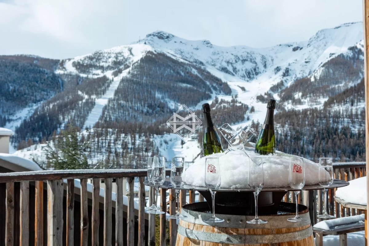 Maison de luxe à vendre à Auron, 2 490 000 €, Photo 1