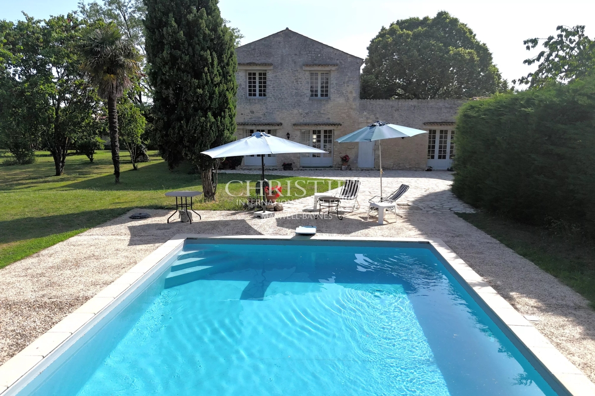 Maison de luxe à vendre à Nieulle-sur-Seudre, 668 000 €, Photo 2