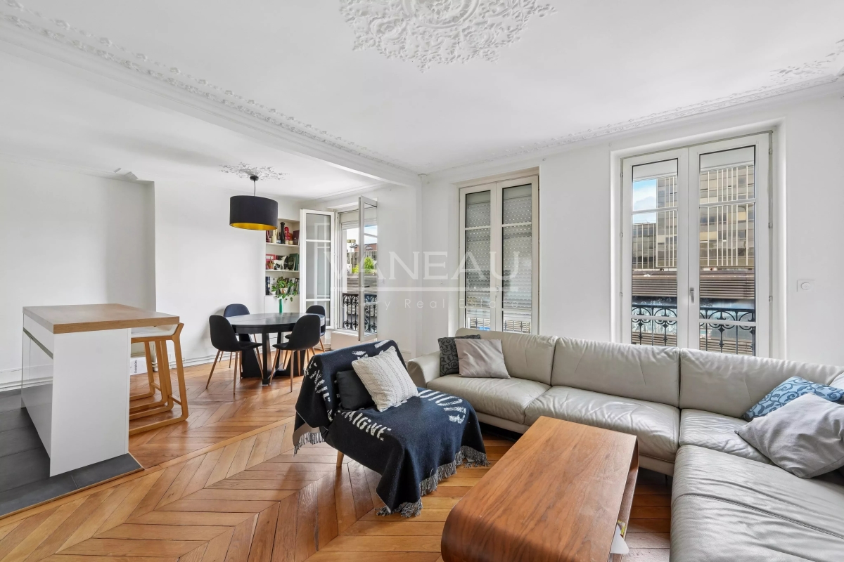 Luxury Apartment for sale in Paris 14Ème, 1 040 000 €, Photo 2