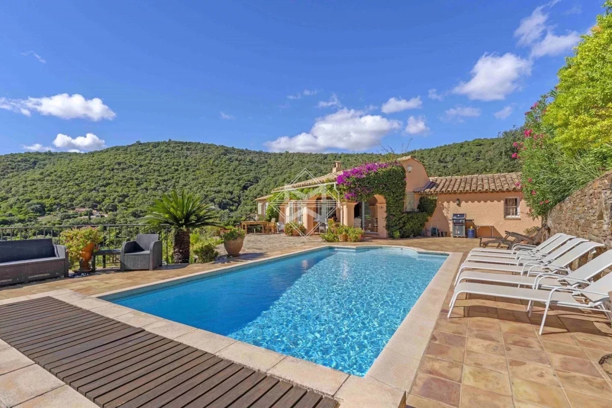 Luxury House for sale in La Croix-Valmer, 2 290 000 €, Photo 3