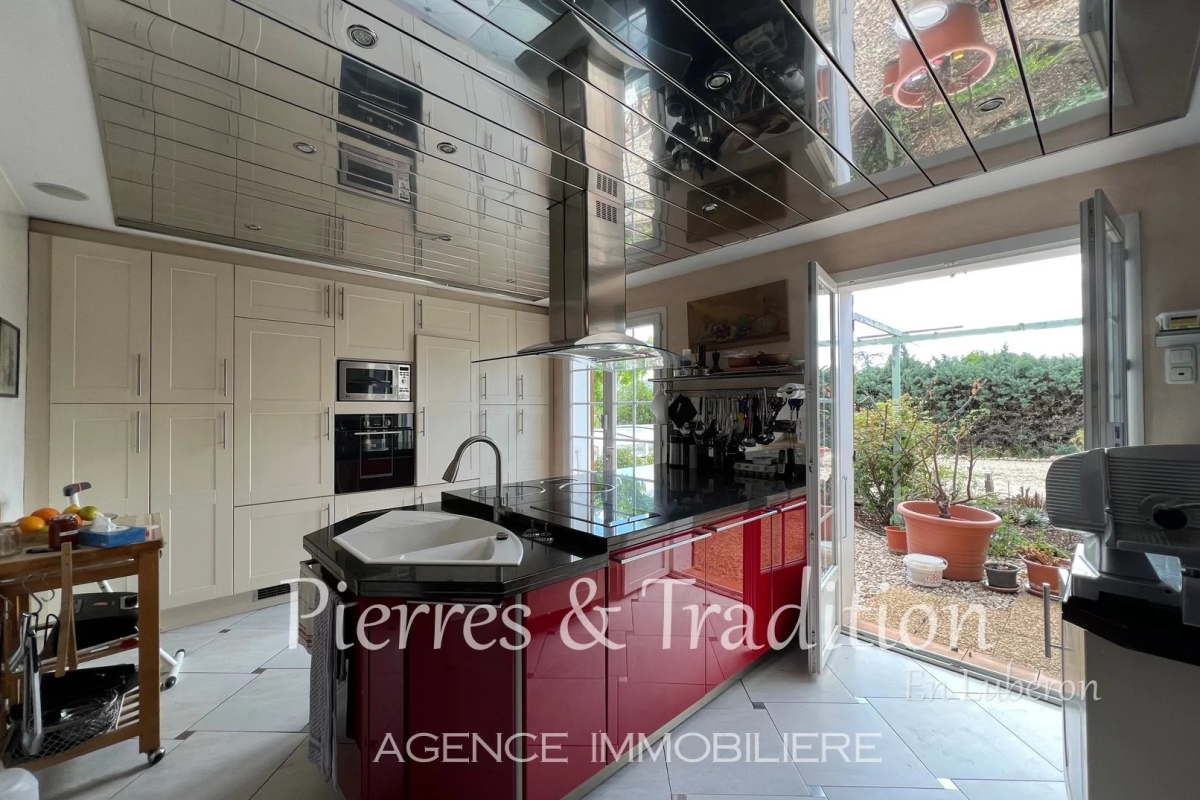 Maison de luxe à vendre à Rustrel, 532 000 €, Photo 4