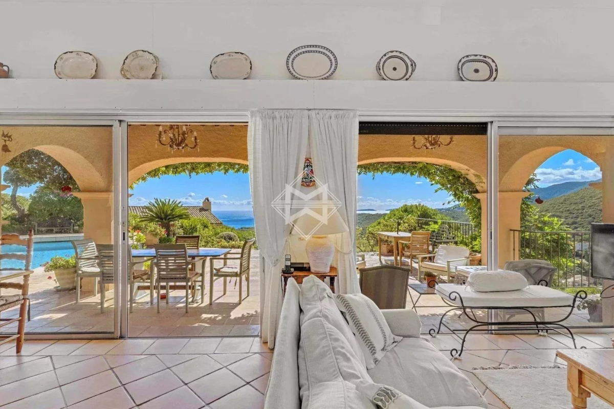 Luxury House for sale in La Croix-Valmer, 2 290 000 €, Photo 6