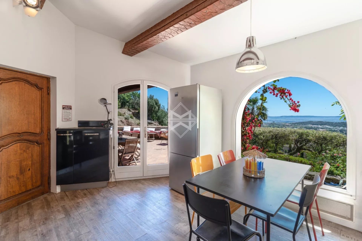 Maison de luxe à vendre à Bormes-les-Mimosas, 1 885 000 €, Photo 7