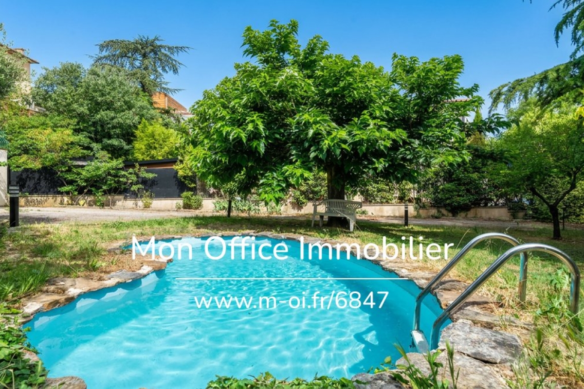 Maison de luxe à vendre à Aix-en-Provence, 1 490 000 €, Photo 1