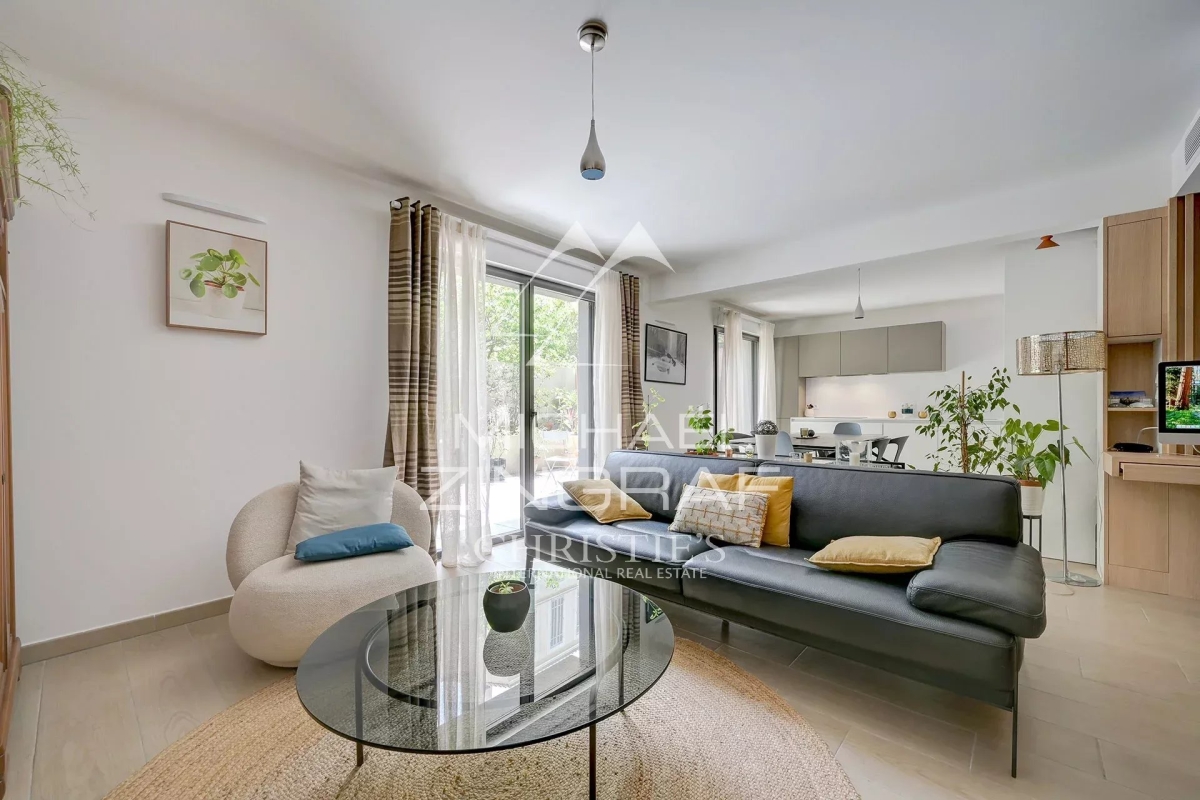 Luxury Apartment for sale in Marseille 7ème, 595 000 €, Photo 1