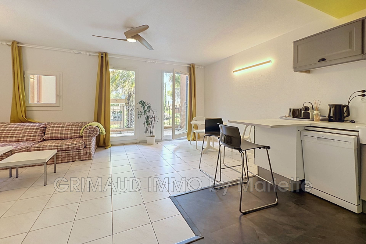 Appartement de luxe à vendre à Grimaud, 259 000 €, Photo 1