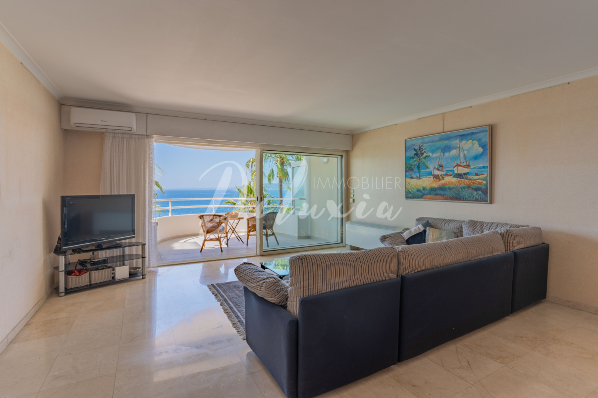 Luxury Apartment for sale in Saint-Raphaël, 1 290 000 €, Photo 2