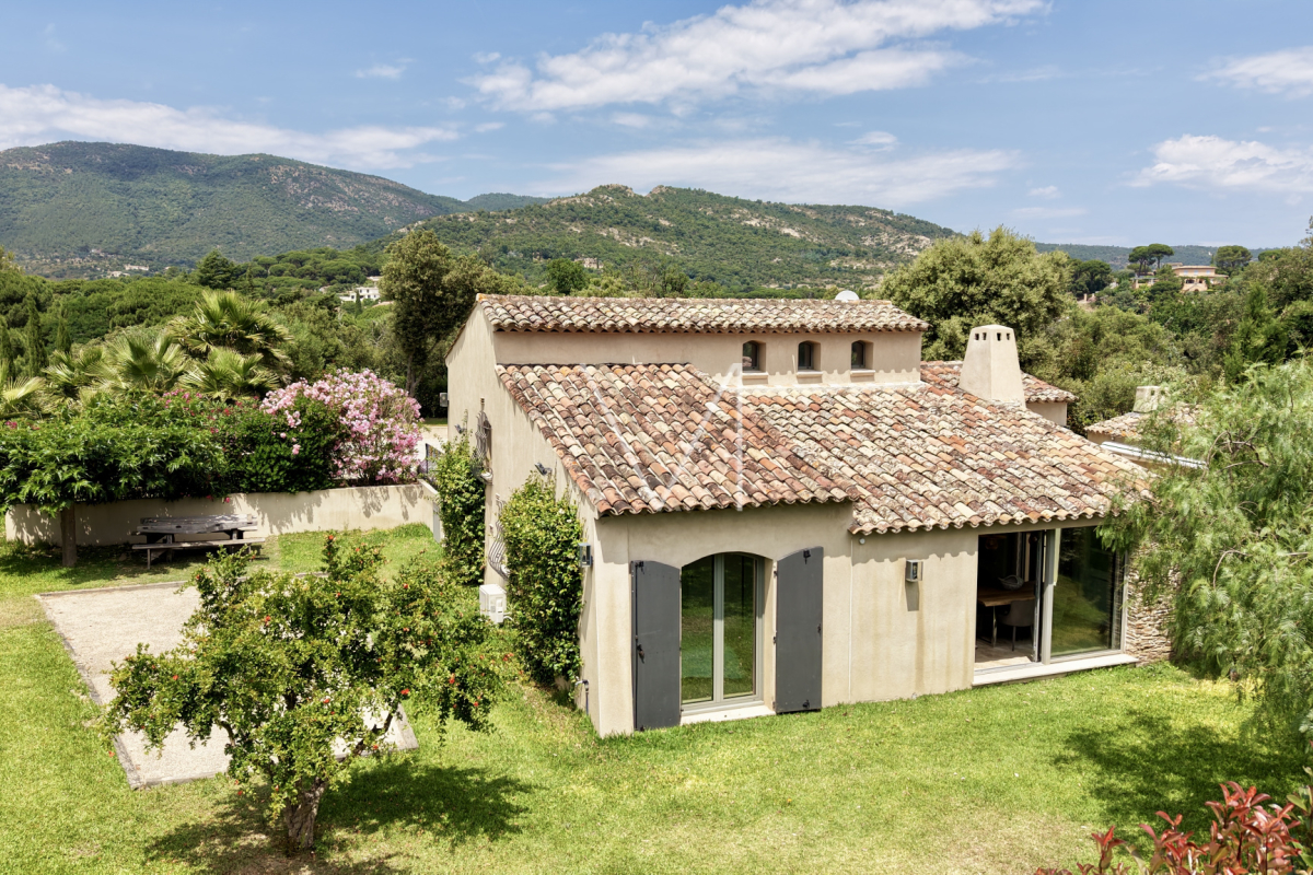 Luxury House for sale in Le Plan-de-La-Tour, 895 000 €, Photo 2