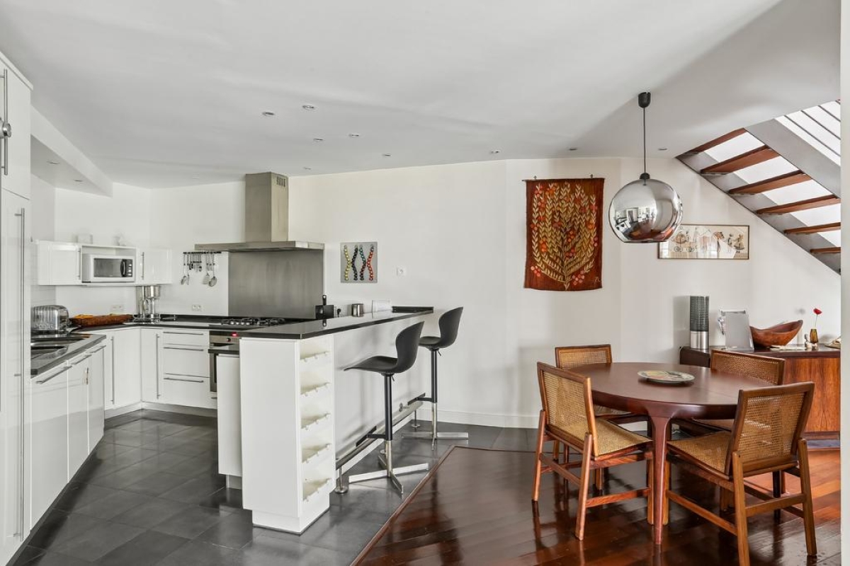 Luxury Apartment for sale in Paris 10ème, 1 750 000 €, Photo 3