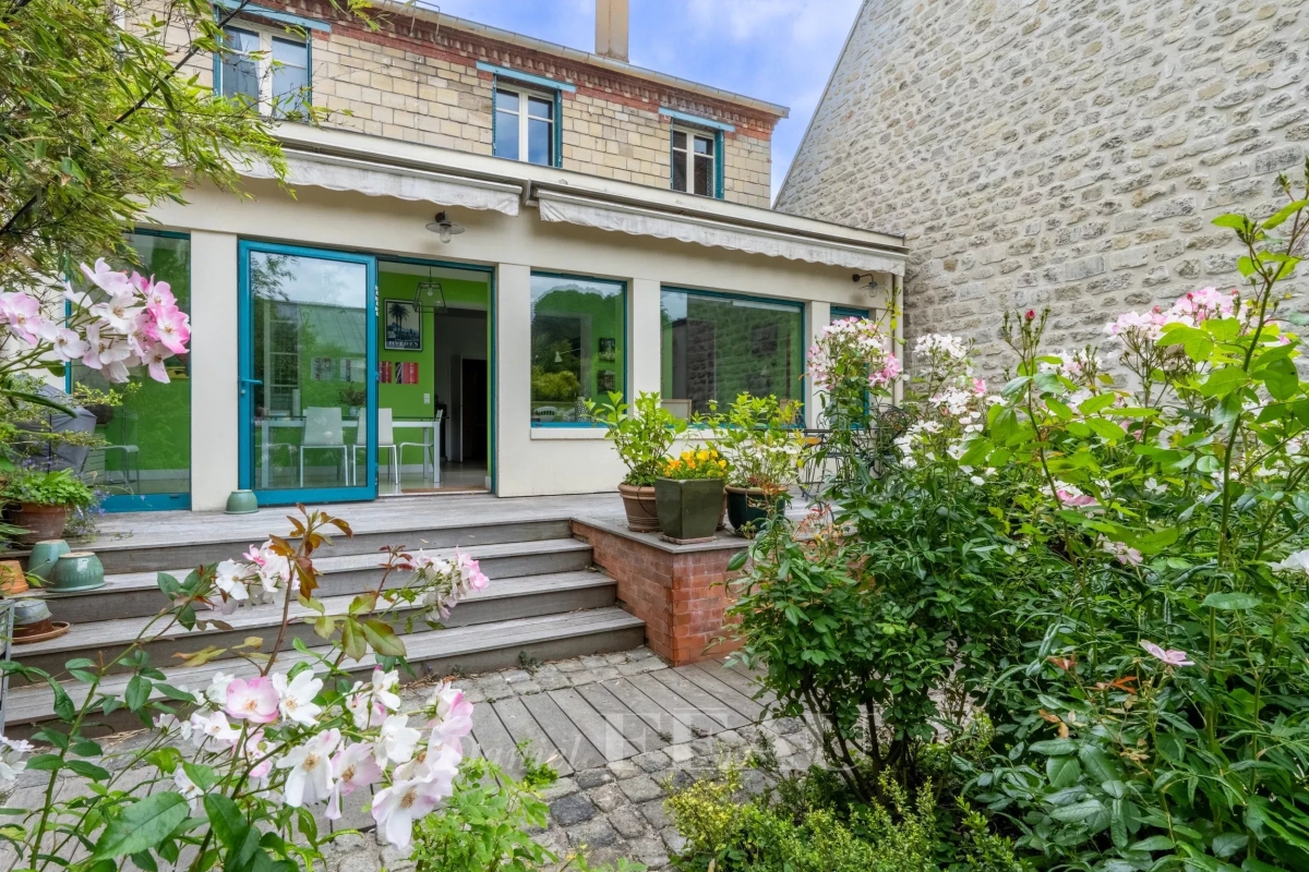 Maison de luxe à vendre à Saint-Germain-en-Laye, 1 900 000 €, Photo 3
