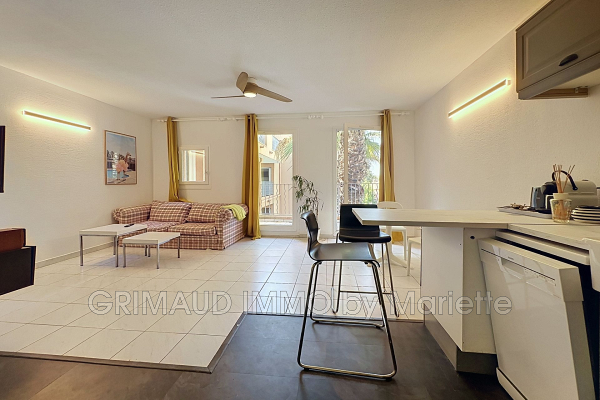 Appartement de luxe à vendre à Grimaud, 259 000 €, Photo 3