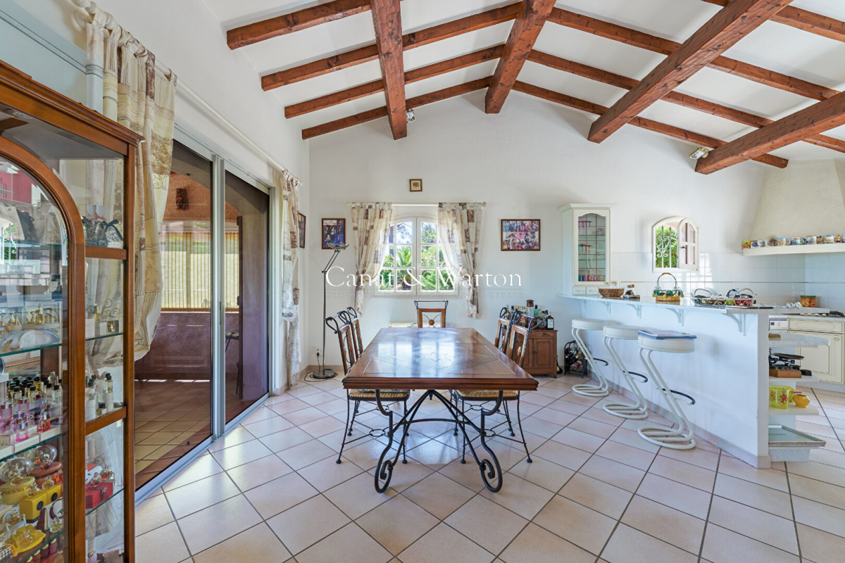 Maison de luxe à vendre à Saint-Aygulf, 980 000 €, Photo 4