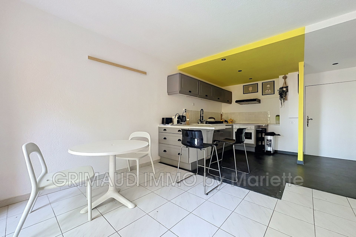 Appartement de luxe à vendre à Grimaud, 259 000 €, Photo 4
