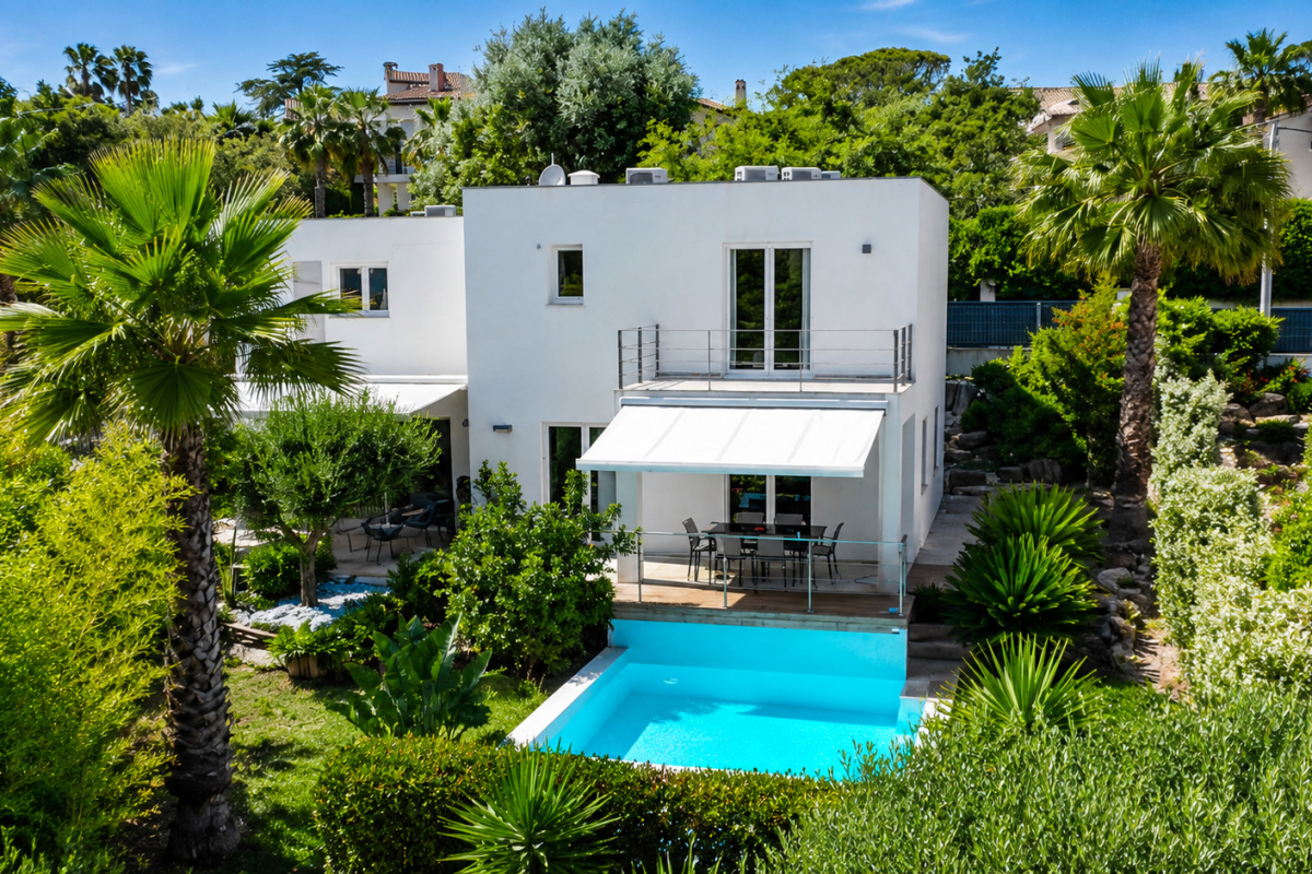 Maison de luxe à vendre à Saint-Aygulf, 795 000 €, Photo 1