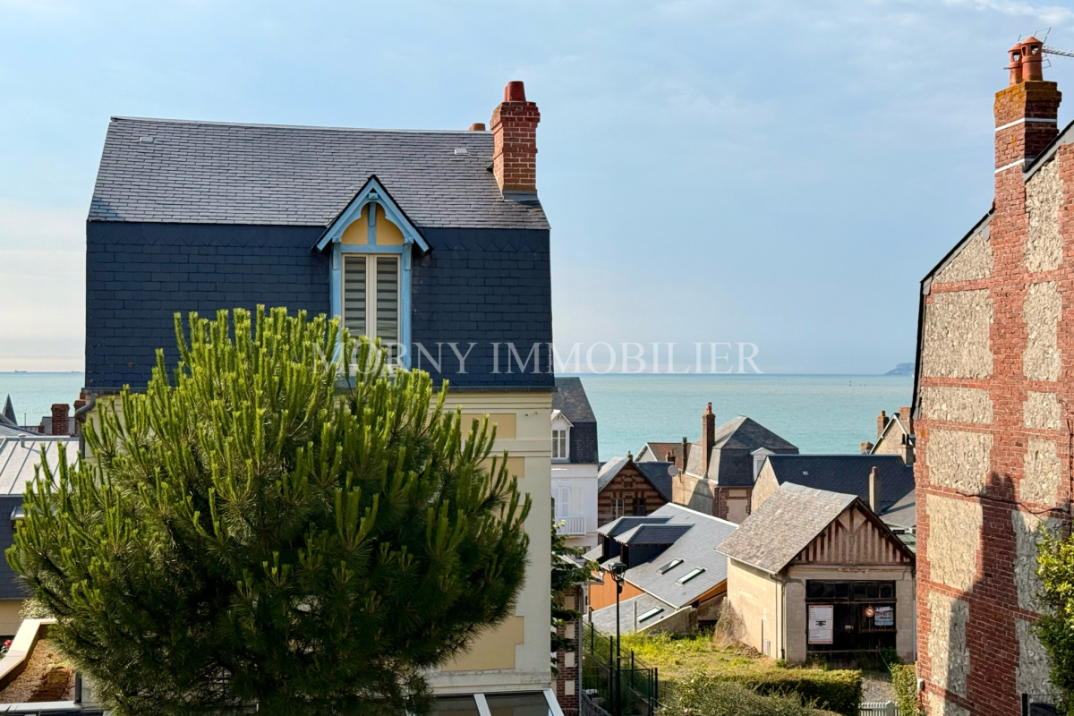 Maison de luxe à vendre à Villerville, 590 000 €, Photo 1