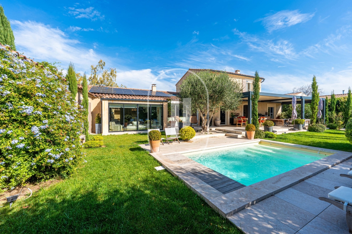 Maison de luxe à vendre à Maussane les Alpilles, 1 395 000 €, Photo 1