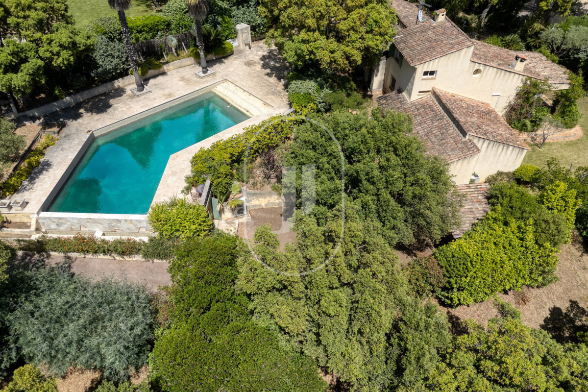 Luxury House for sale in Grimaud, 1 150 000 €, Photo 1