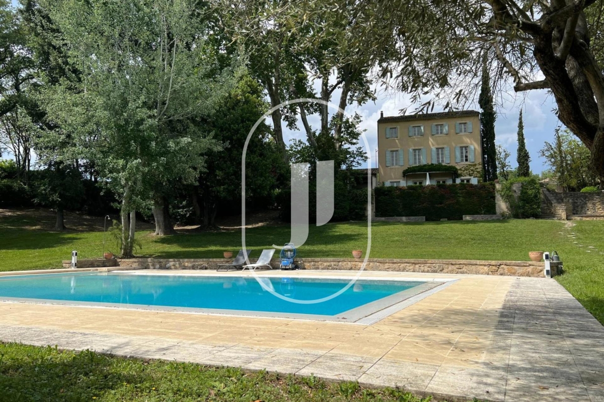 Luxury House for sale in Cadenet, 1 690 000 €, Photo 1