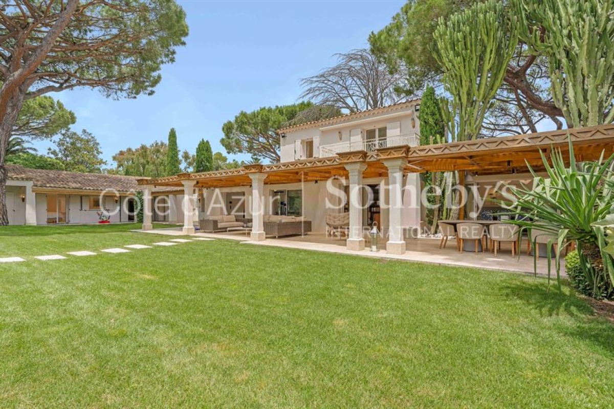 Luxury House for sale in Saint-Tropez, 12 000 000 €, Photo 2