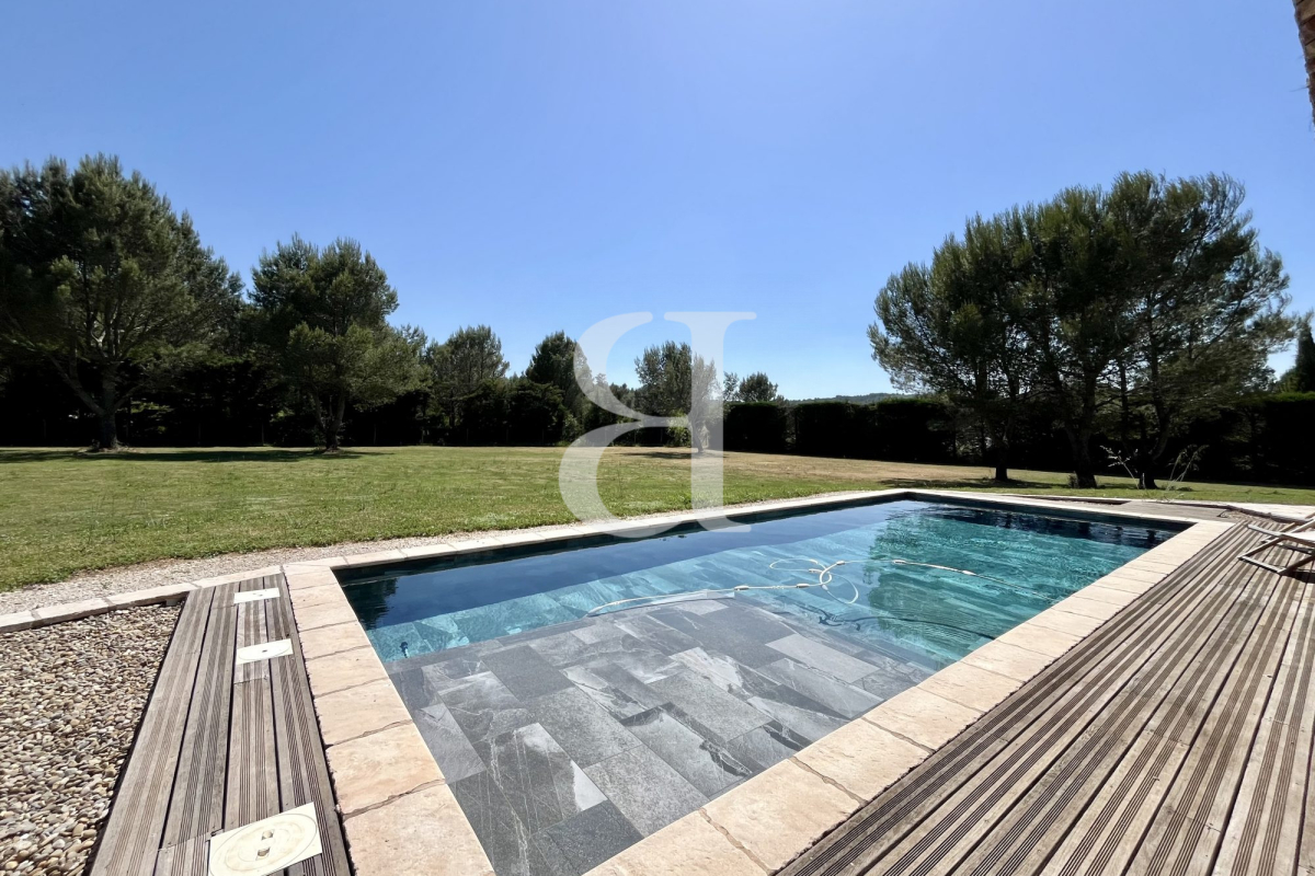Luxury House for sale in Boulbon, 998 000 €, Photo 2